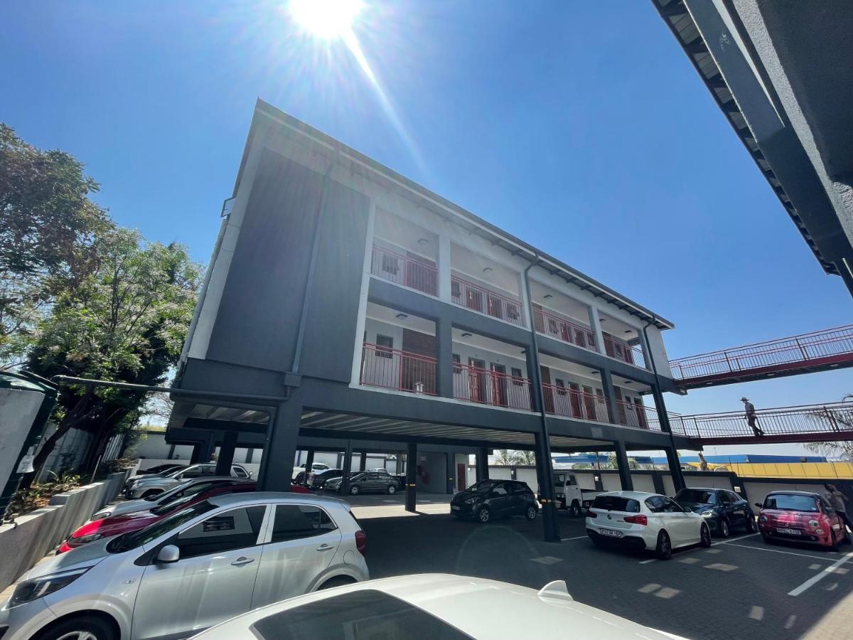 Ecomotel Marlboro Johannesburg Exterior photo
