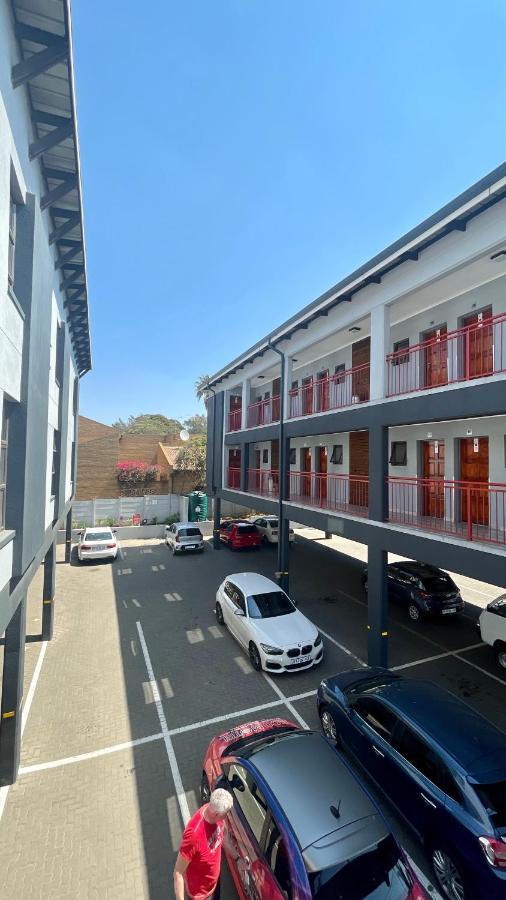 Ecomotel Marlboro Johannesburg Exterior photo